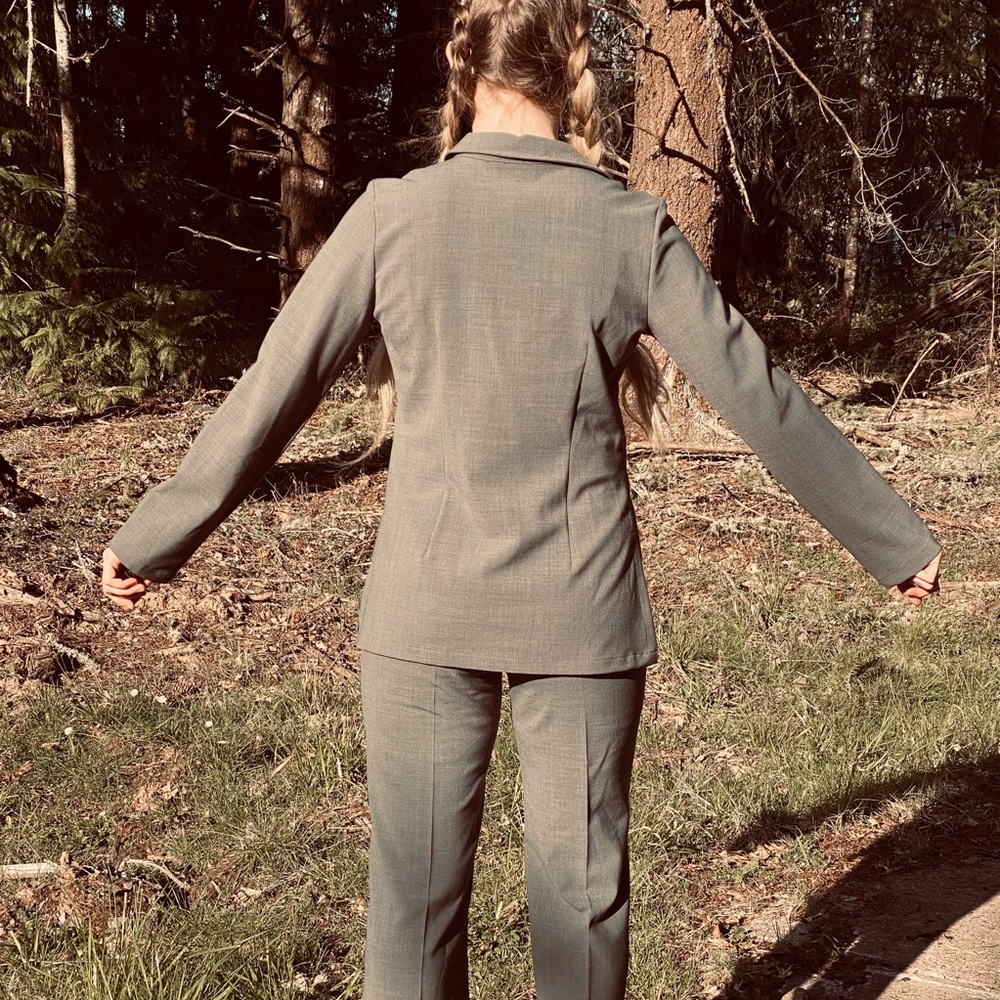 Theory Grey Pantsuit Lycra/Wool Pant & Jacket M 8 - Picture 6 of 16